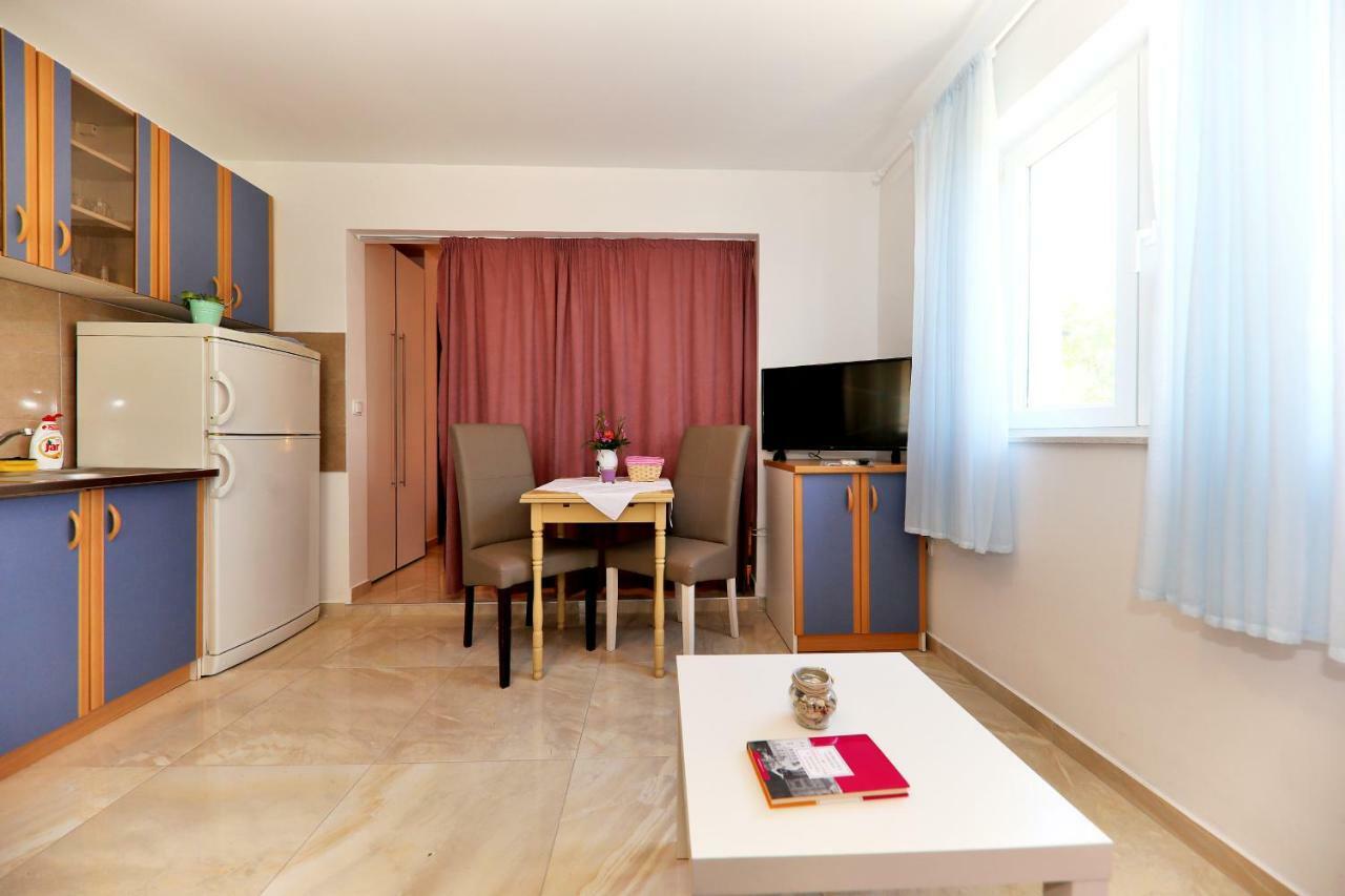 Apartments Anka Rtina Zewnętrze zdjęcie