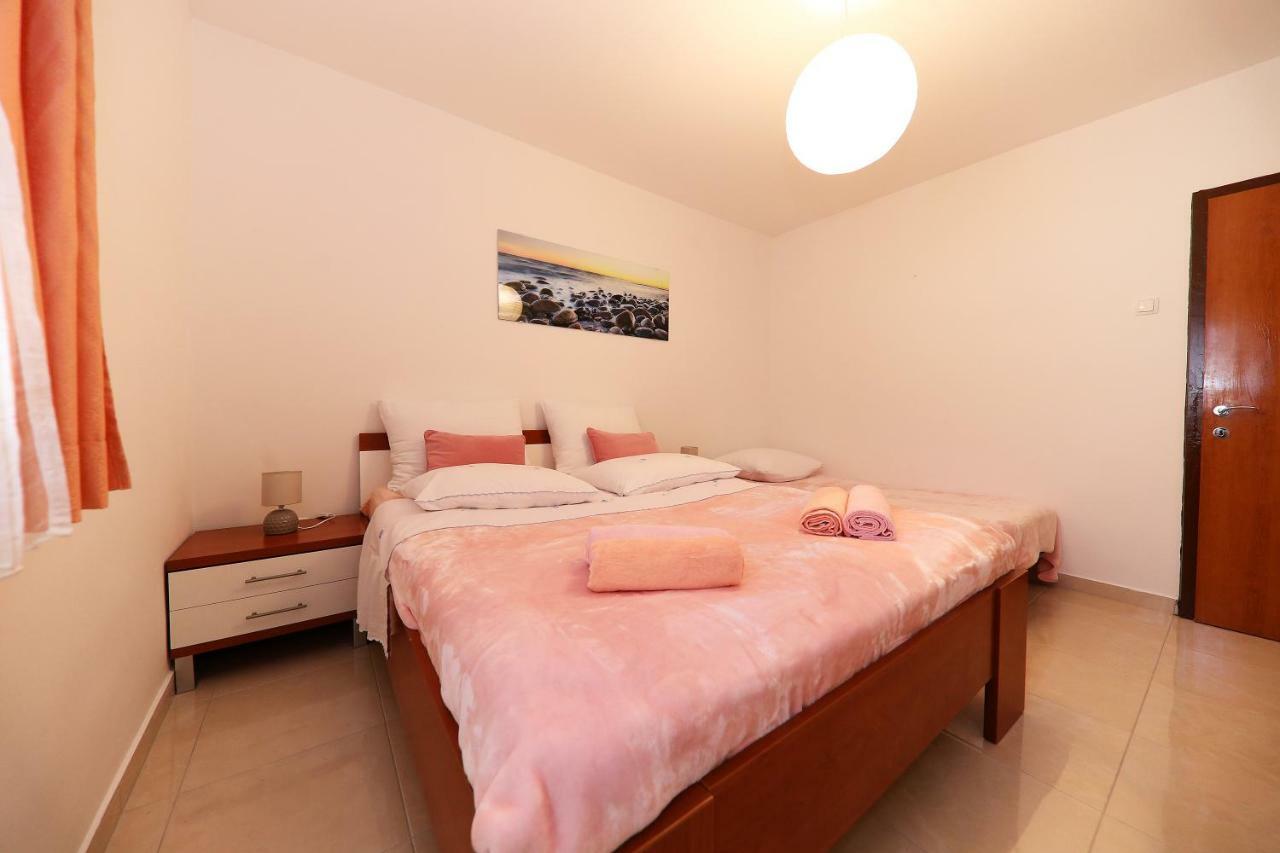 Apartments Anka Rtina Zewnętrze zdjęcie