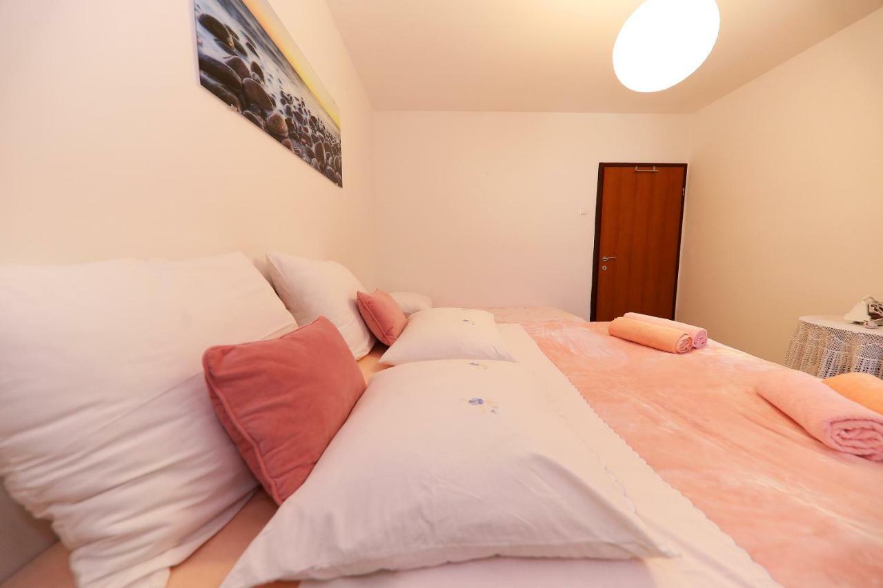 Apartments Anka Rtina Zewnętrze zdjęcie