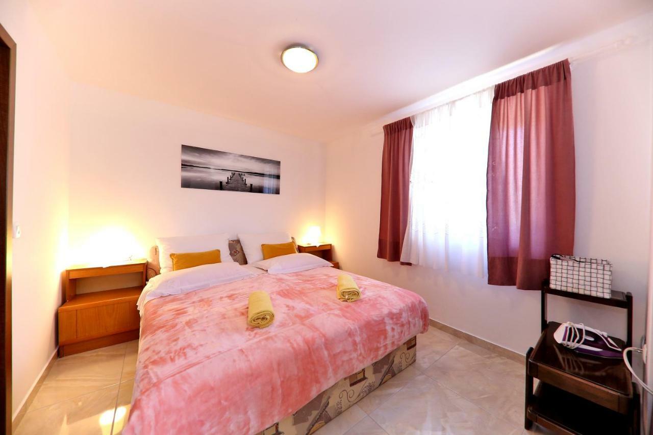 Apartments Anka Rtina Zewnętrze zdjęcie