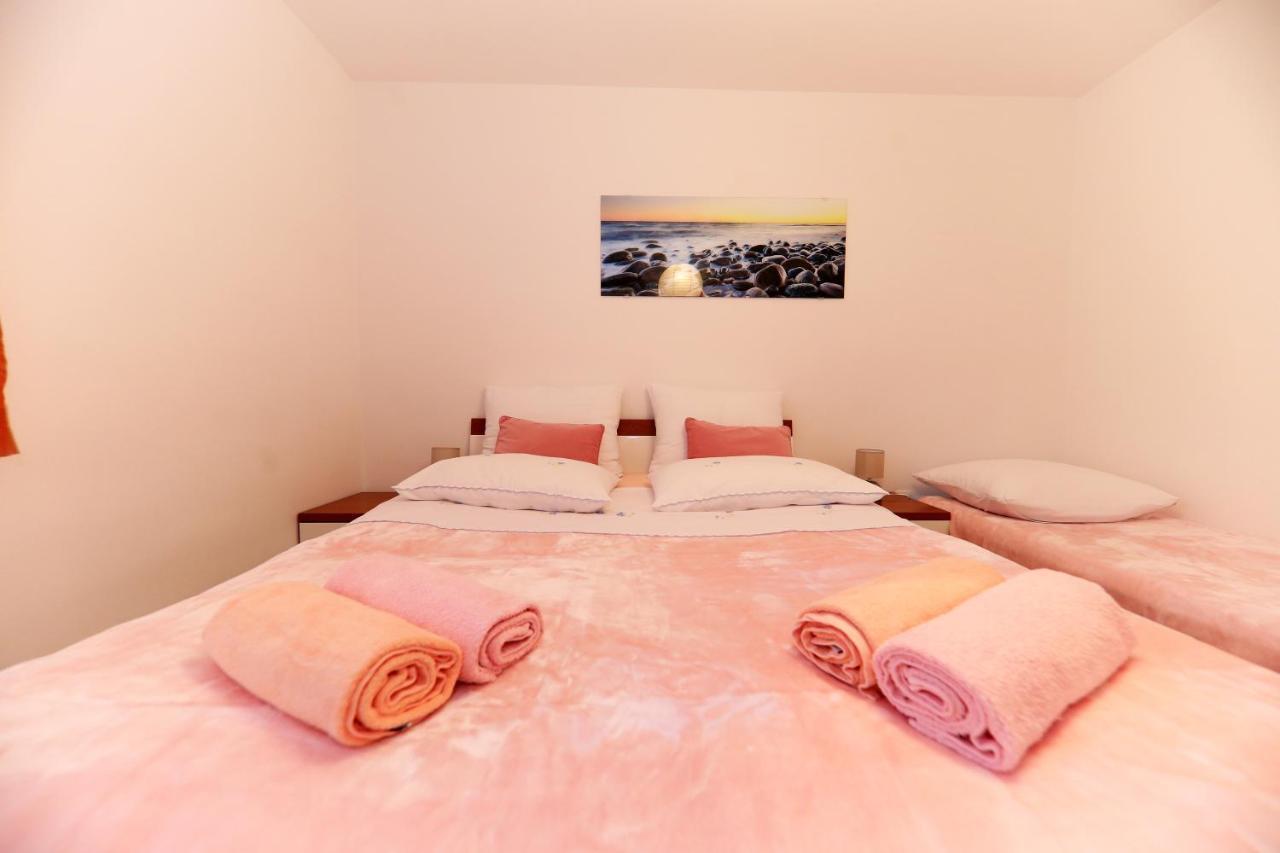 Apartments Anka Rtina Zewnętrze zdjęcie